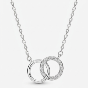 שרשרת עיגולים מחובקים